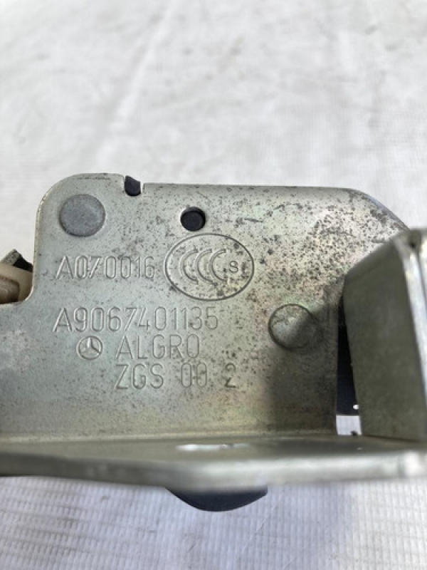 Fechadura Porta Traseira Superior Mb Sprinter 415 515 416 20