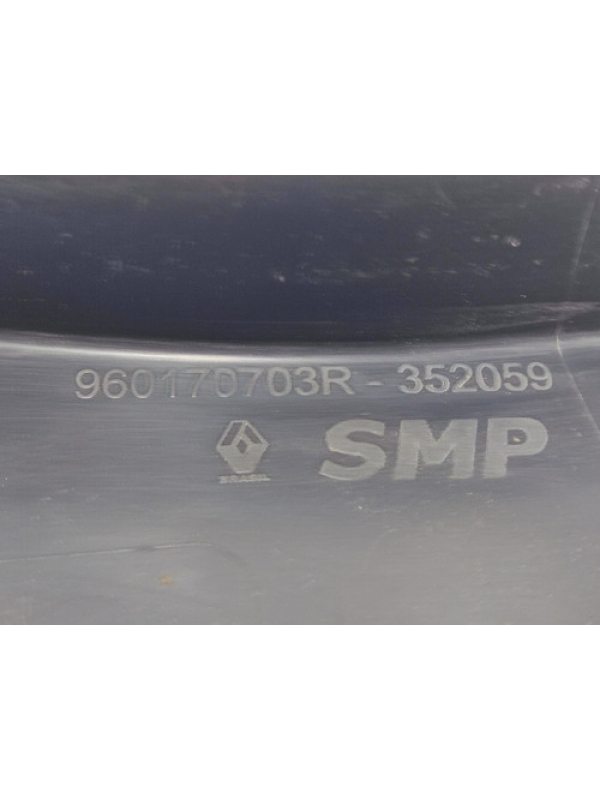 Moldura Roda Dianteira Esquerda Renault Sandero 2015 À 2022.