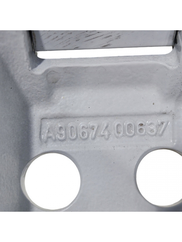 Dobradiça Inferior Porta Traseira Esquerda Mb Sprinter 415.