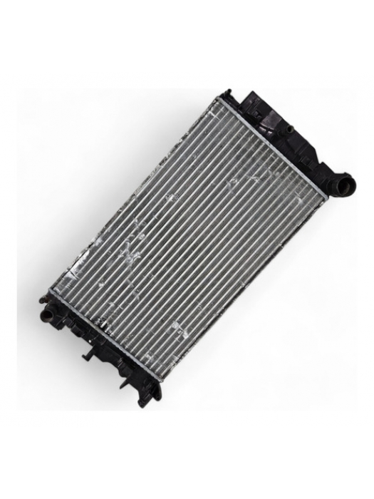 Radiador De Água Mb Sprinter 415 515 416 2013 À 2023 Detalhe