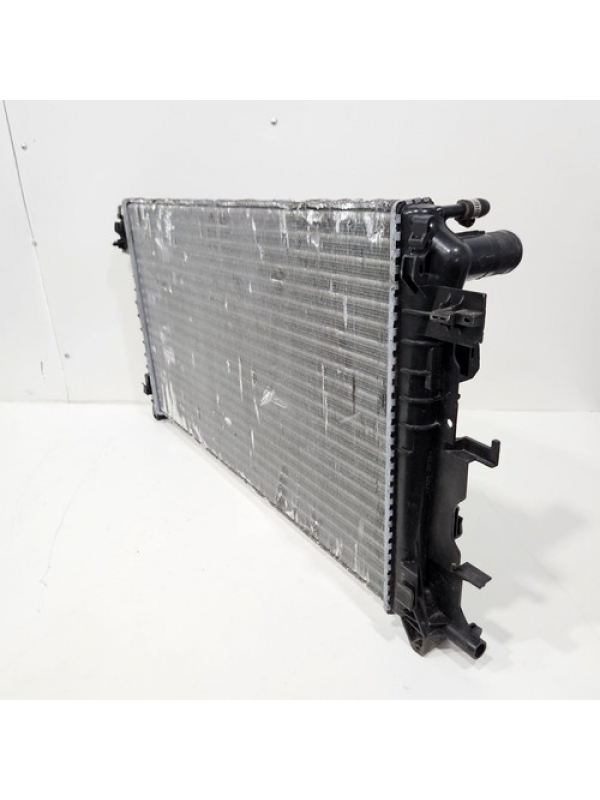 Radiador De Água Mb Sprinter 415 515 416 2013 À 2023 Detalhe