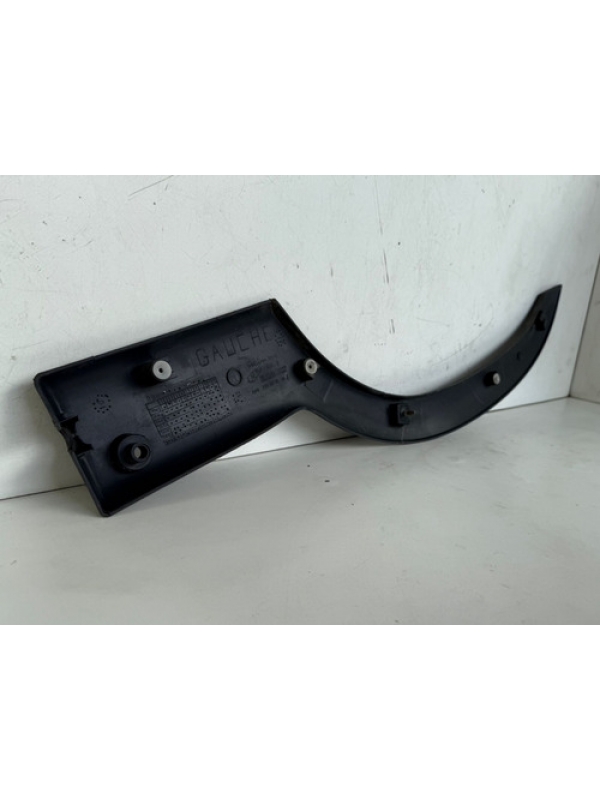 Moldura Roda Traseira Esquerda Renault Master 2.5 1996 À 012