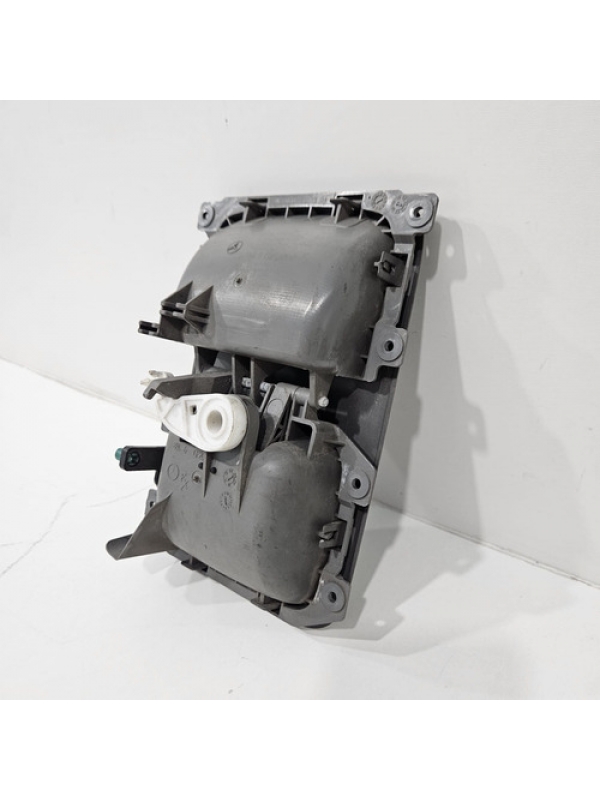 Maçaneta Interna Traseira Direita Mb Sprinter 415, 311 2019.
