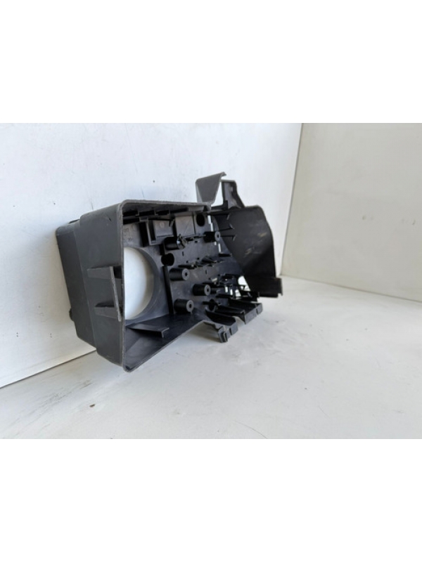 Carcaça Caixa Reles Fusivel Detalhe Renault Master 2.5 2012.