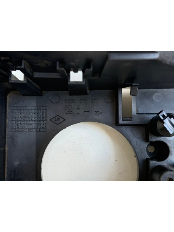 Carcaça Caixa Reles Fusivel Detalhe Renault Master 2.5 2012.