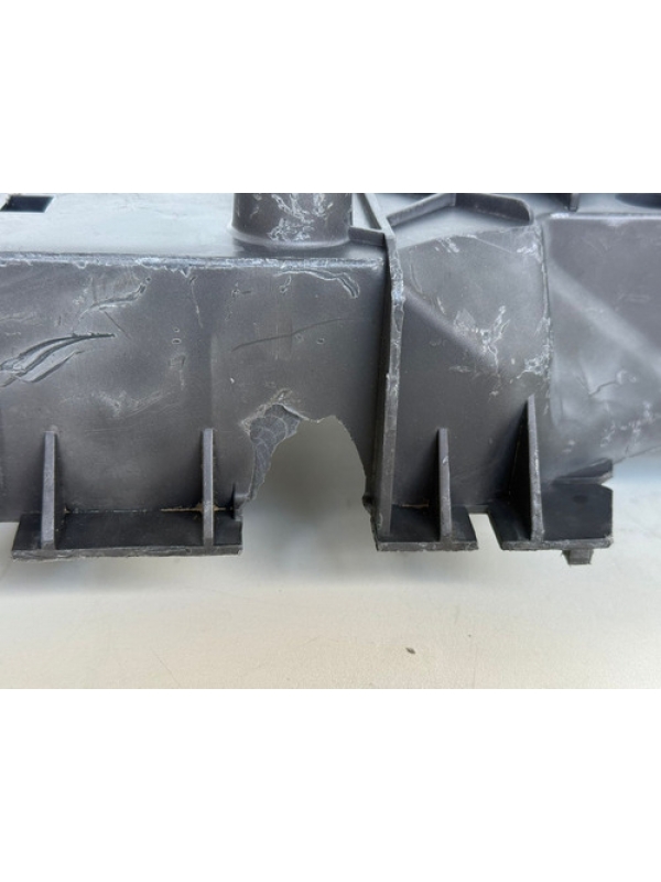 Carcaça Caixa Reles Fusivel Detalhe Renault Master 2.5 2012.