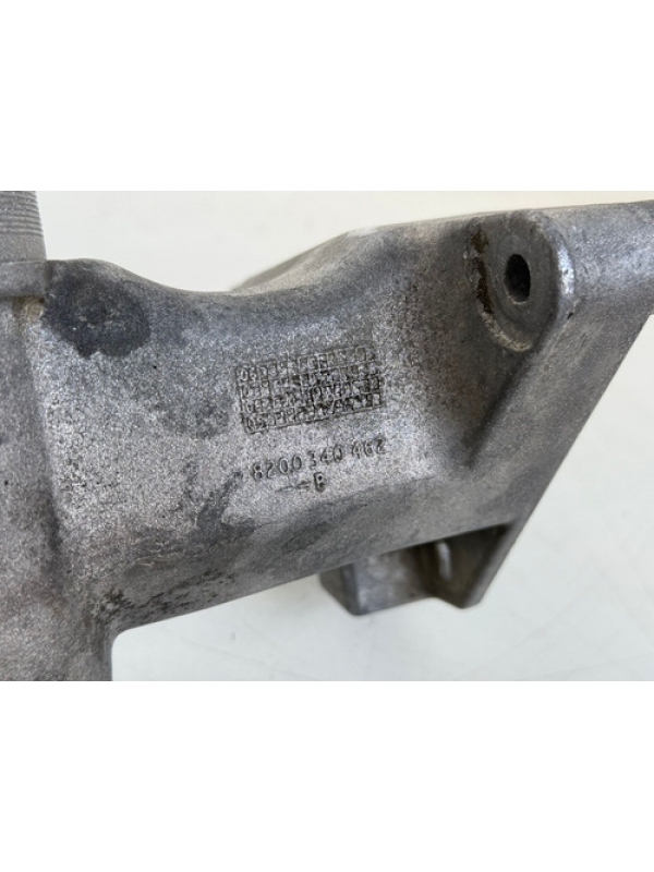 Suporte Cano Agua Renault Master 2.5 2005 2006 2007 À 2012