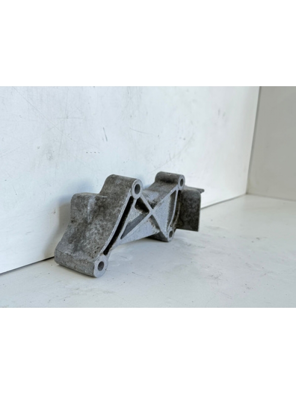 Suporte Motor Renault Master 2.5 2005 2006 2007 2008 À 2012