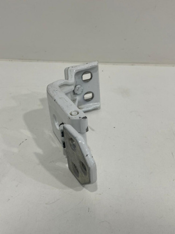 Dobradiça Porta Traseira Esq. Renault Master 2.3 2013 À 2022