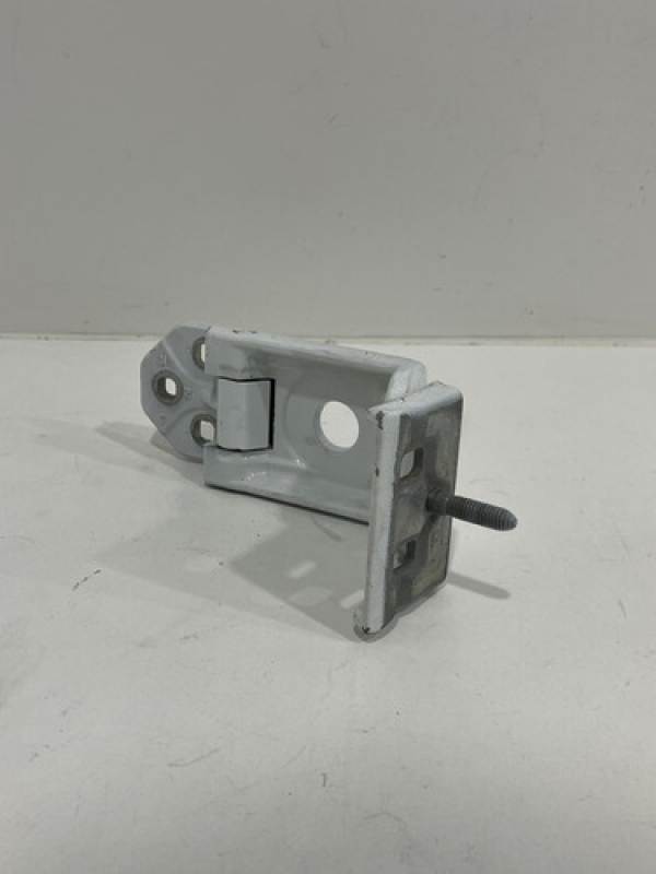 Dobradiça Porta Traseira Esq. Renault Master 2.3 2013 À 2022