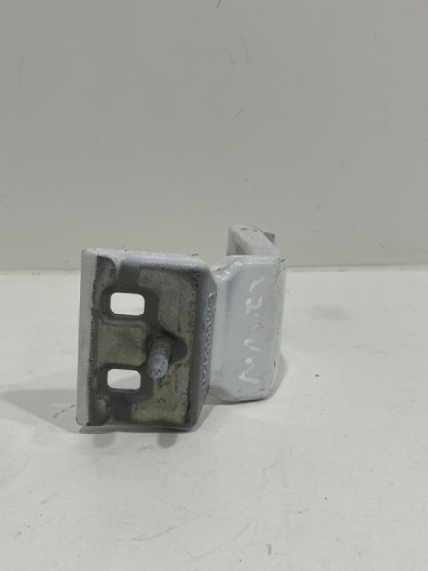 Dobradiça Porta Traseira Esq. Renault Master 2.3 2013 À 2022