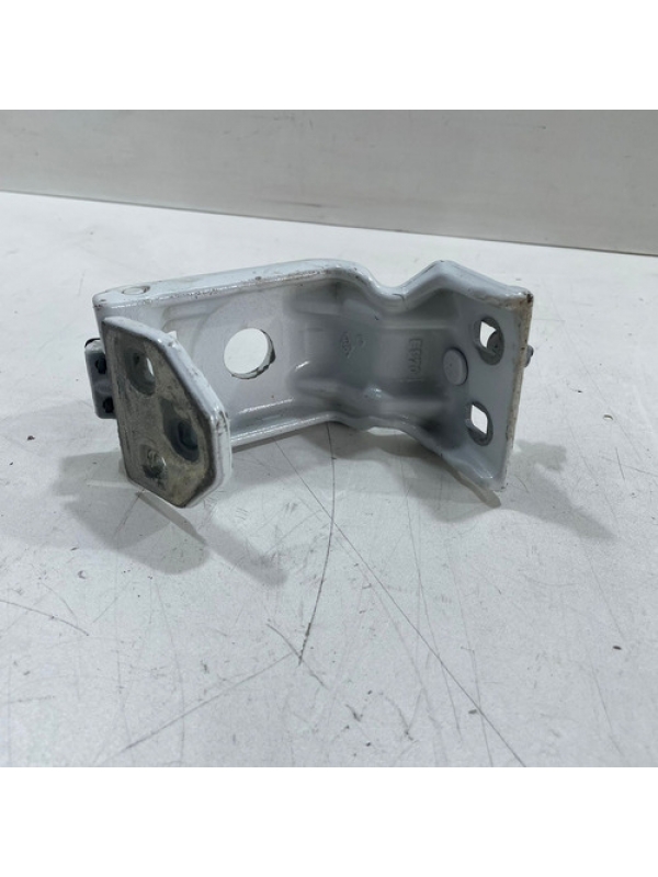 Dobradiça Porta Traseira Dir. Renault Master 2.3 2013 À 2022