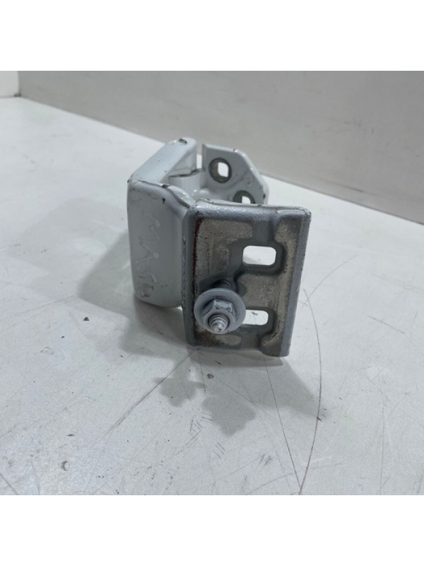 Dobradiça Porta Traseira Dir. Renault Master 2.3 2013 À 2022