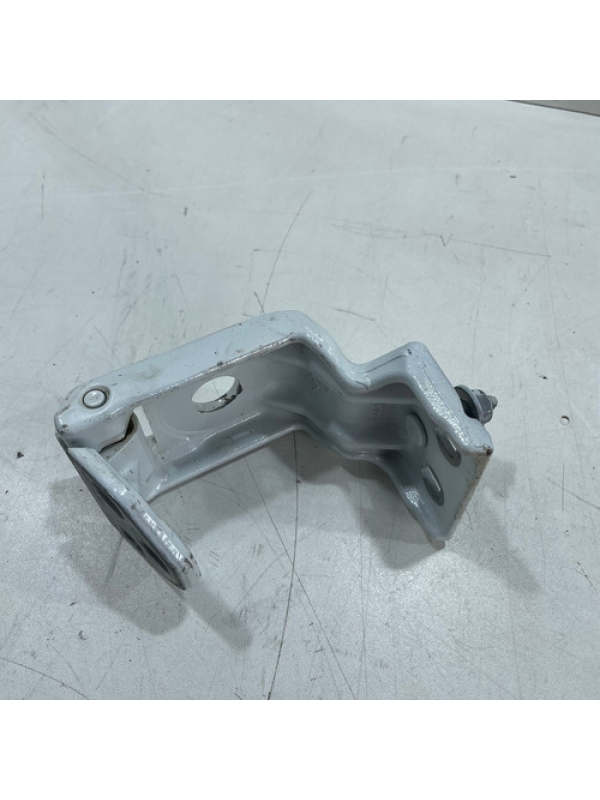 Dobradiça Porta Traseira Dir. Renault Master 2.3 2013 À 2022