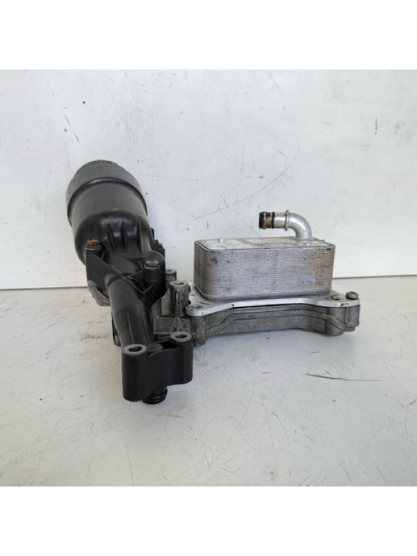 Carcaça Filtro C/ Trocador De Calor Mb Sprinter 415 515 2019