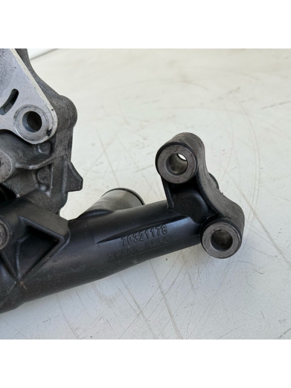 Carcaça Filtro C/ Trocador De Calor Mb Sprinter 415 515 2019