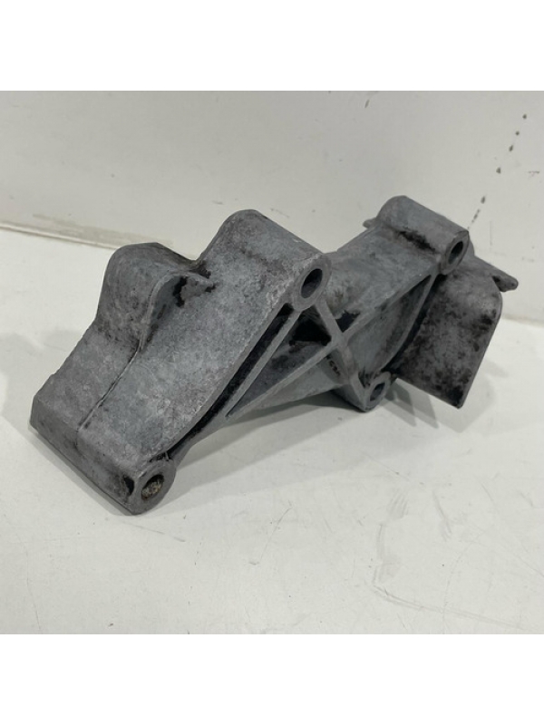 Suporte Coxim Calço Do Motor Renault Master 2.5 2004 À 2012.