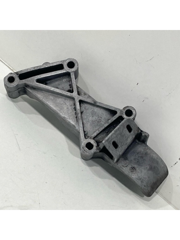 Suporte Coxim Calço Do Motor Renault Master 2.5 2004 À 2012.