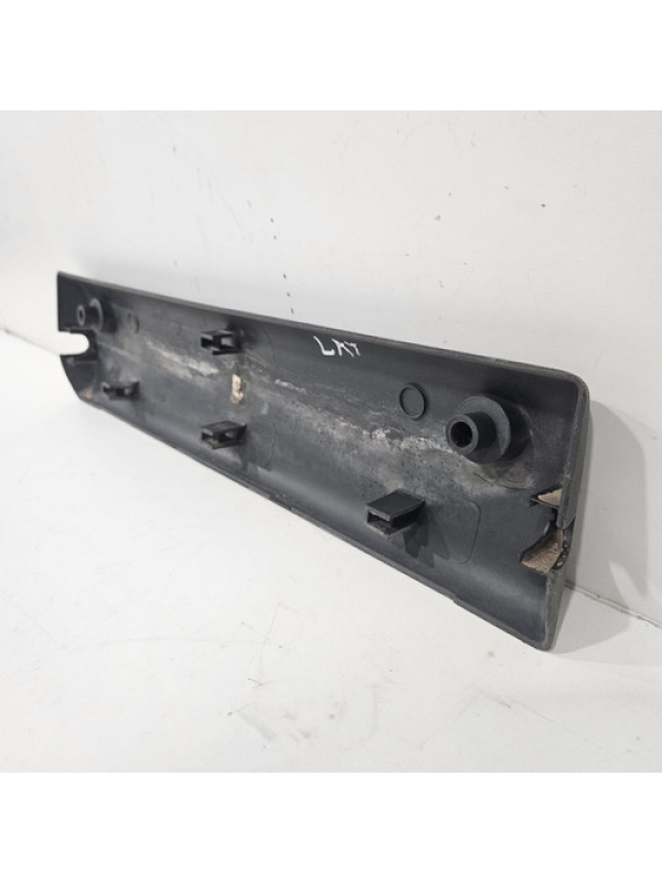 Friso Lateral Traseiro Direito Da Renault Master 2003 À 2012