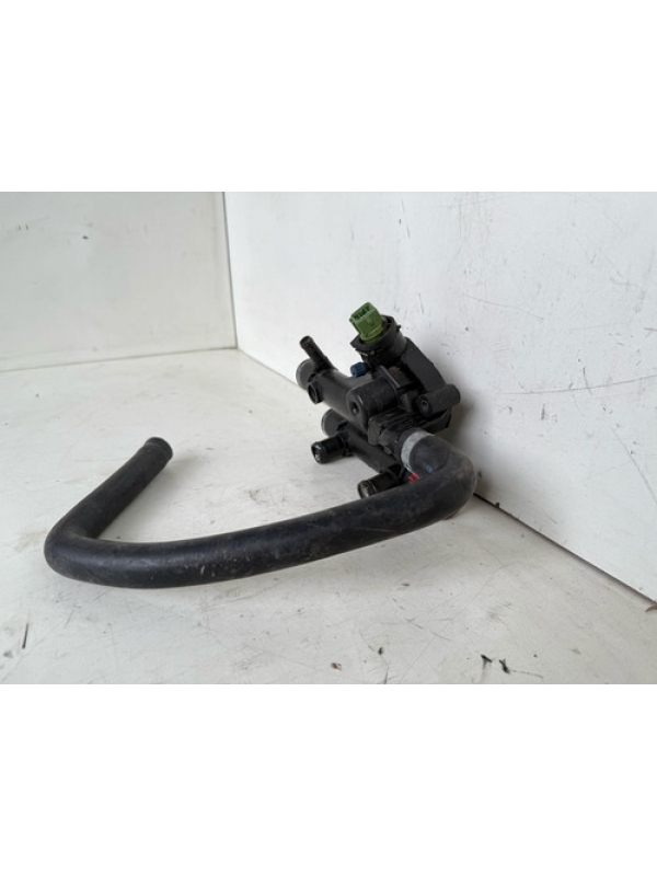Carcaça Válvula Termostatica Renault Master 2006 2007 À 2012