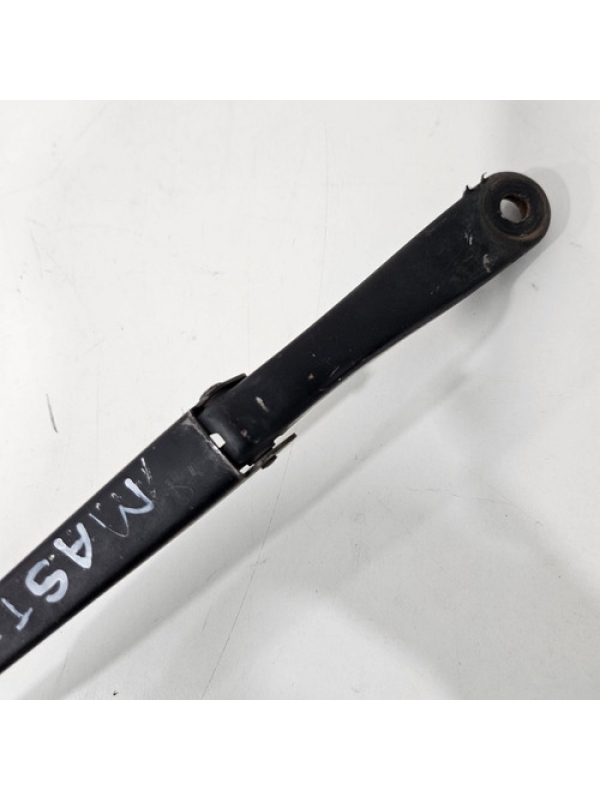 Braço Limpador Direito Para-brisa Renault Master 2013 À 2024