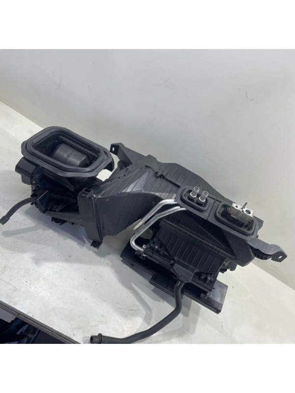 Caixa De Ar Forçado Mb Sprinter 314 416 516 2.2 2020 À 2023.