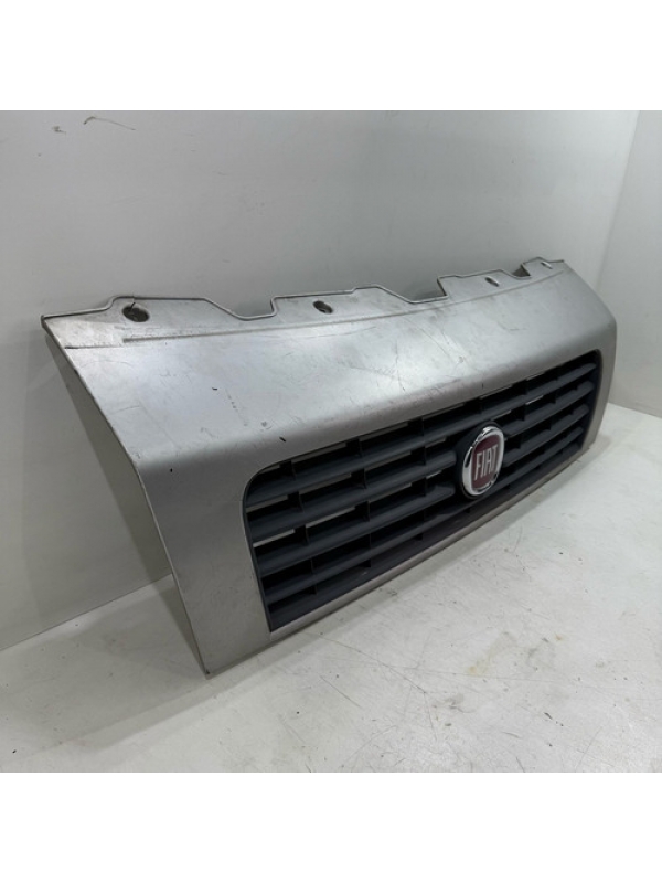 Grade Frontal Superior Fiat Ducato 2018 2019 2020 2021 2022.