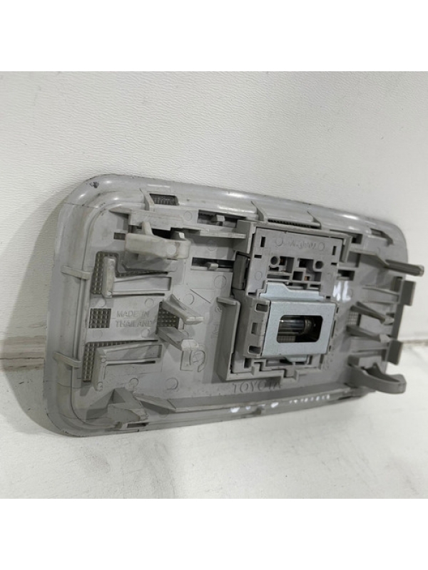 Luz Teto Interna Cortesia Toyota Hilux Srx Srv 2016 A 2020 .