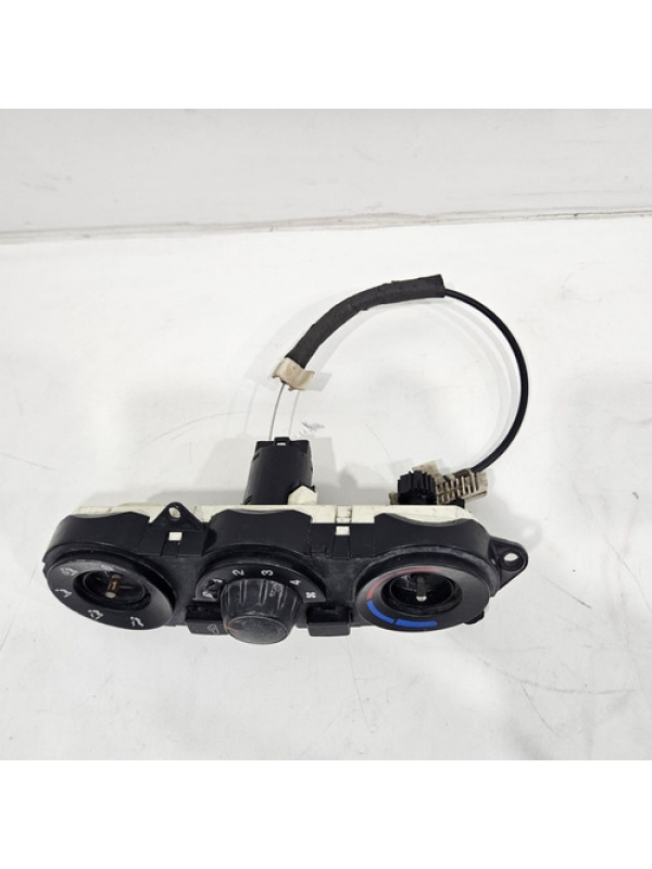 Comando Ar Ventilação Hyundai Hr 2.5 8v 2008 À 2012 Detalhe.