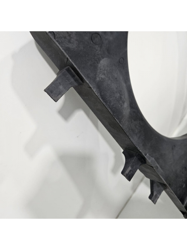 Defletor Ventilador Mb Sprinter 415 2013 À 2018 2019 Detalhe