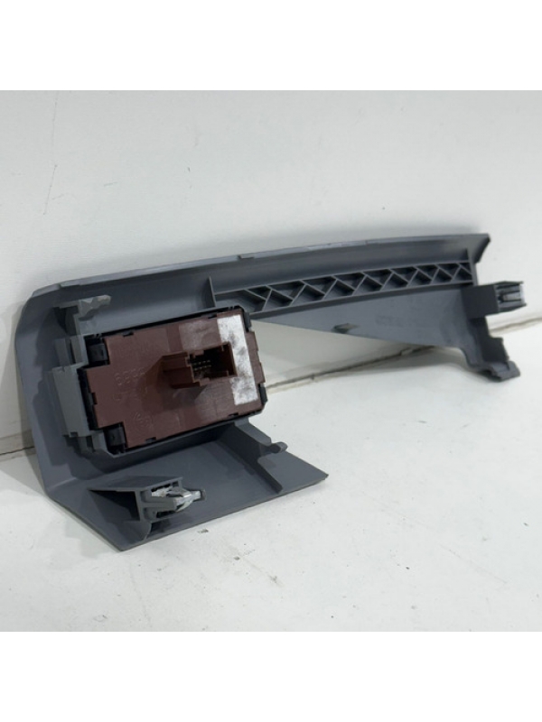 Moldura Botao Painel Iveco Daily 3.0 2013 2014 2015 À 2019.