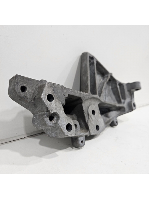 Suporte Direito Do Motor Renault Master 2.3 16v 2013 À 2022.