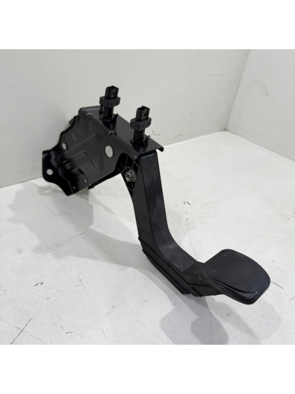 Pedal Embreagem Mb Sprinter 415 515 2013 2014 2015 2016 À 19