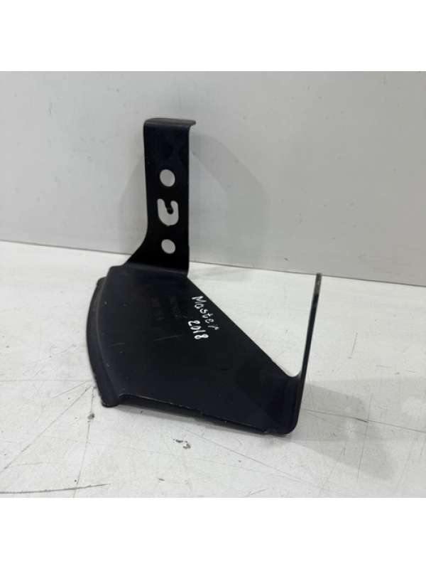 Soleira Suporte Dianteira Esquerda Renault Master 2.3 2020.