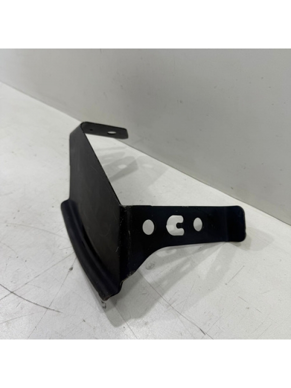 Soleira Suporte Dianteira Esquerda Renault Master 2.3 2020.