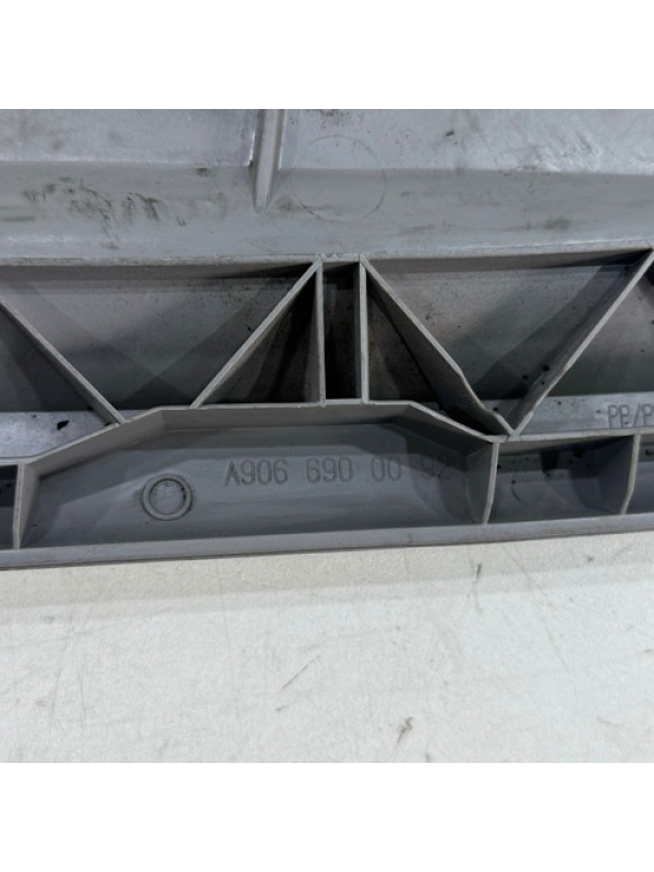 Suporte Quebra Sol Esquerdo Mb Sprinter 417 517 A9066900192