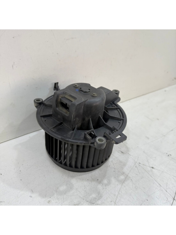 Motor Ventilador Interno Iveco Daily 3.0 35150 2020 À 2024.