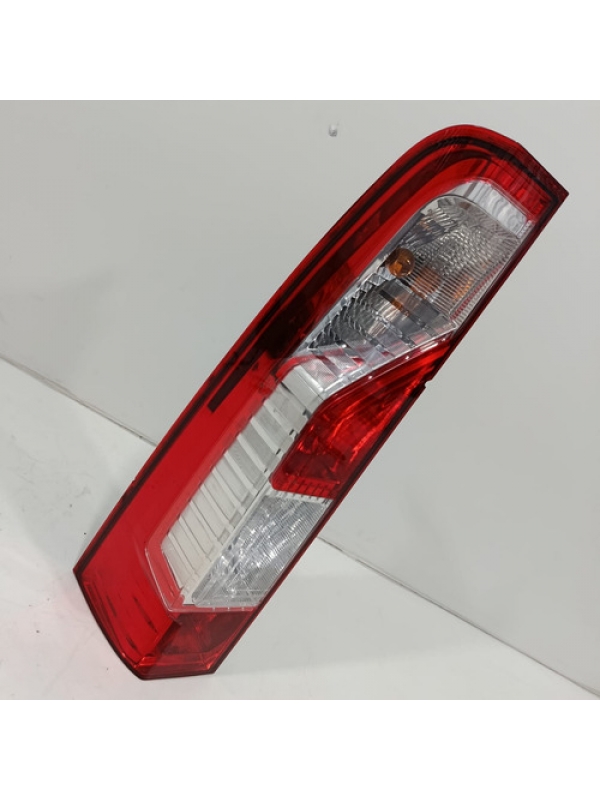 Lanterna Traseira Esquerda Renault Master 2.3 2020 2021 2022