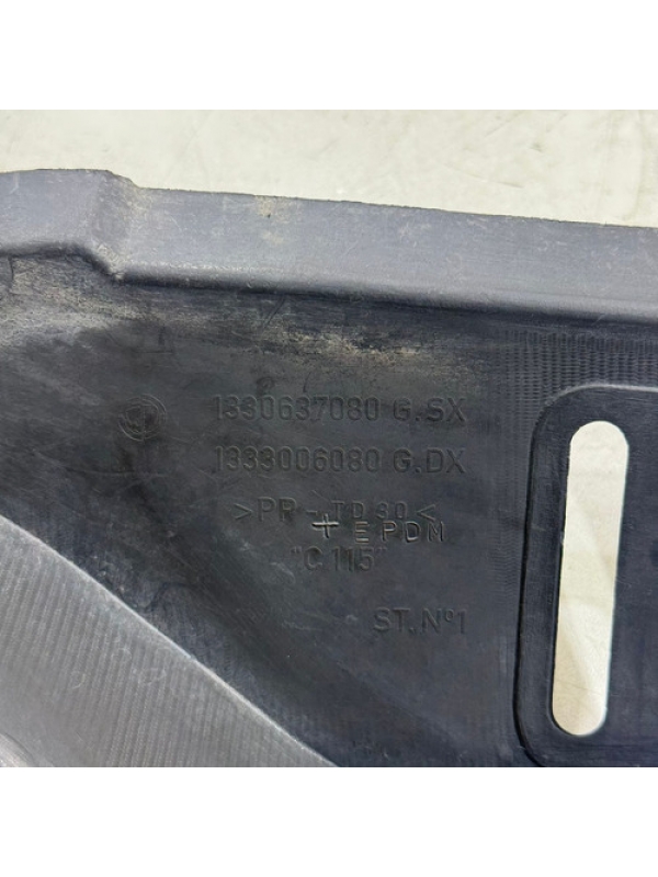 Moldura Churrasqueira Lado Direito Fiat Ducato 2.3 2006 À 17