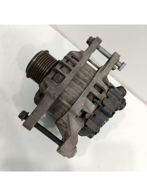 Alternador Hyundai Hr Kia Bongo 2.5 16v 2013 2014 15 2610454