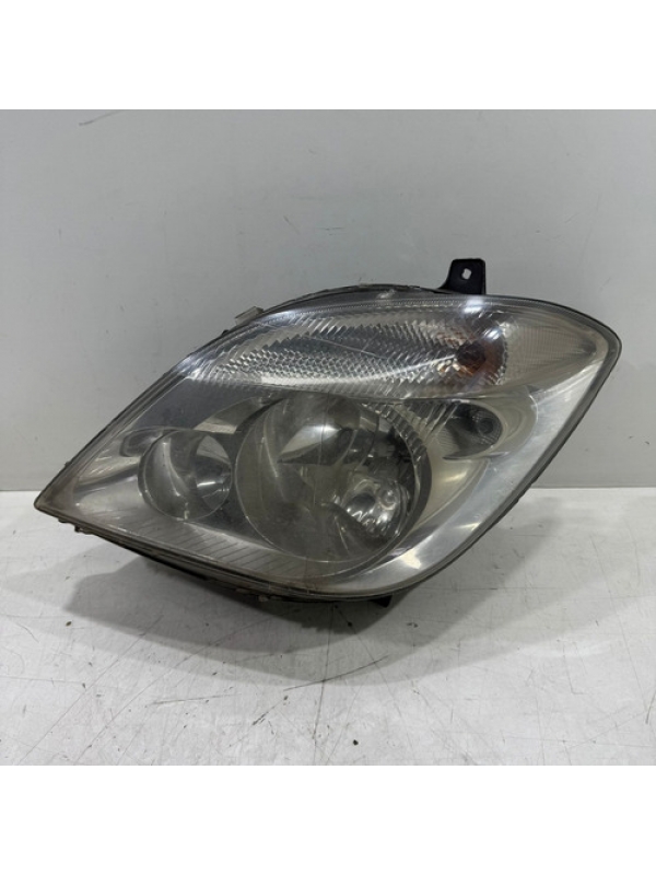 Farol Dianteiro Esquerdo Mb Sprinter 2.2 2013 2014 2015 2016