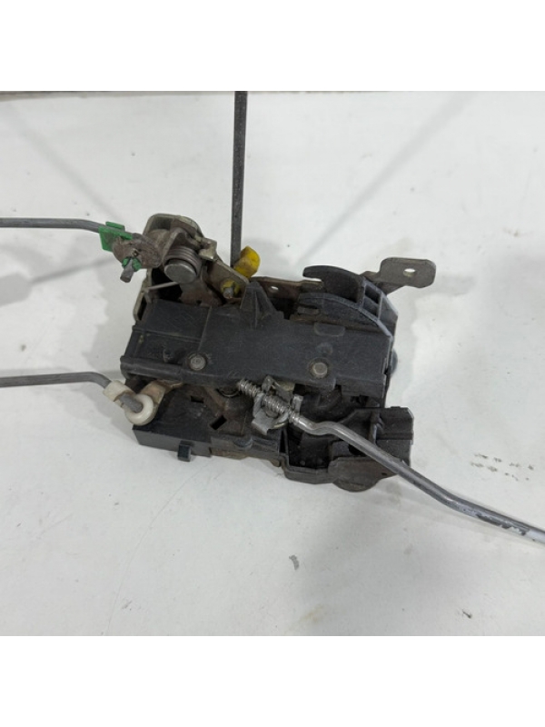 Fechadura Maçaneta Porta Diant. Direita Renault Master 2012.