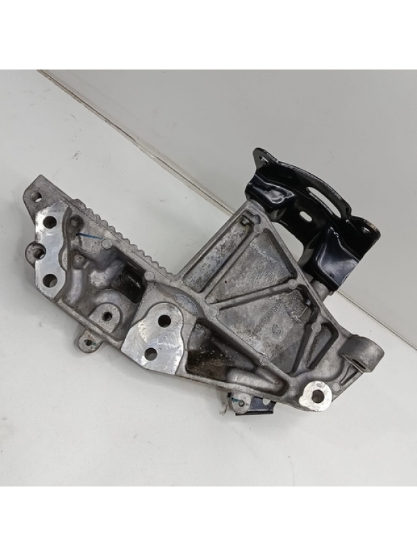 Suporte Coxim Dianteiro Superior Motor Renault Master 2025 .