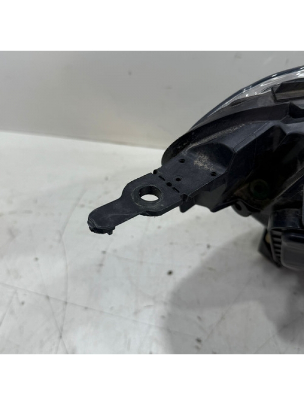 Farol Esquerdo Citroën Jumpy 2018 2019 2020 À 2025 Detalhe.