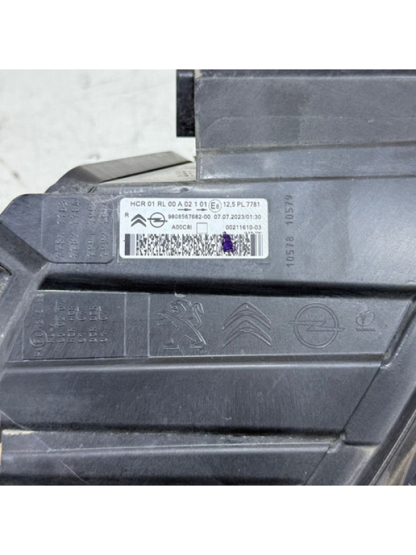 Farol Direito Fiat Scudo Jumpy 2018 2019 2020 À 2025 Detalhe