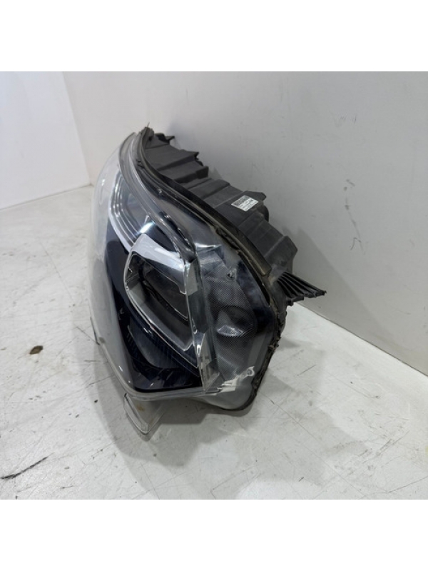 Farol Direito Fiat Scudo Jumpy 2018 2019 2020 À 2025 Detalhe