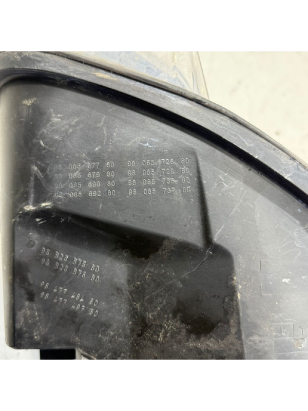 Farol Esquerdo Peugeot Expert 2018 2019 2020 À 2025 Detalhe.