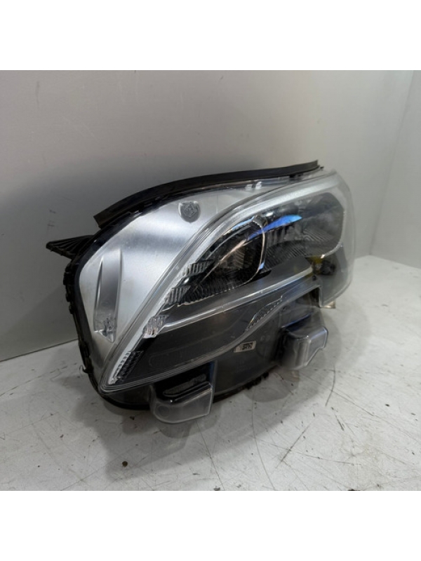 Farol Esquerdo Peugeot Expert 2018 2019 2020 À 2025 Detalhe.