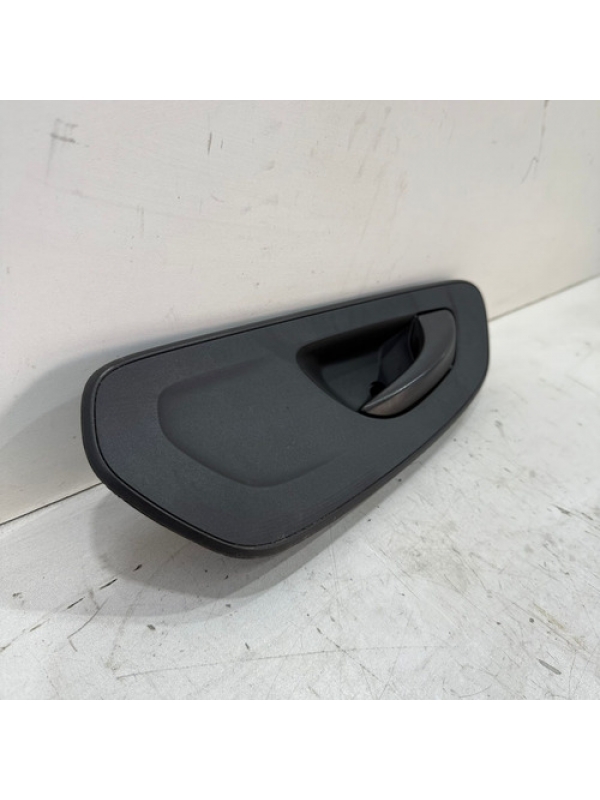 Maçaneta Interna Dianteira Direita Mb Sprinter 416 2022 2023