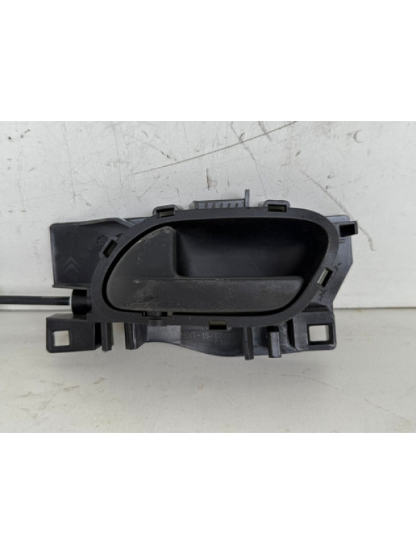 Maçaneta Fechadura Dianteira Esquerda Peugeot Expert 2024.